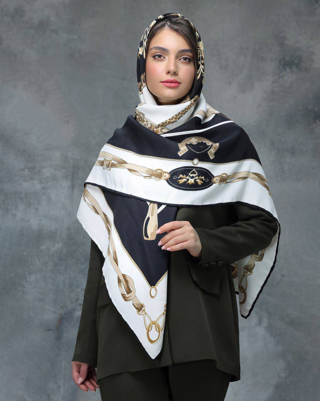 روسری چهار گوش بزرگ