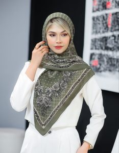 روسری سیا اسکارف
